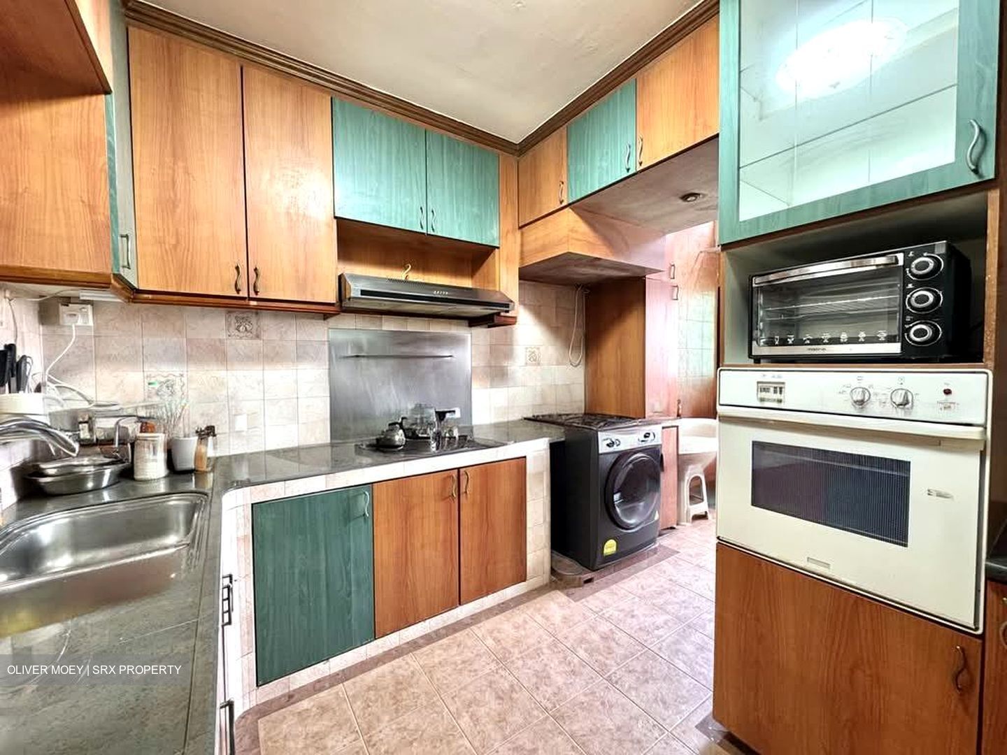 Blk 577 Hougang Avenue 4 (Hougang), HDB Executive #587699531